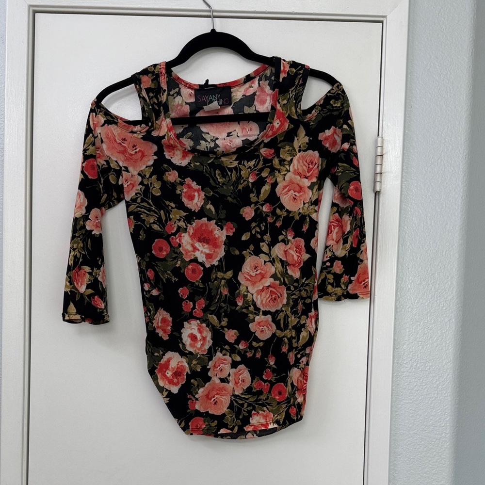 Savana Floral Cut-Out Blouse - Black and Pink